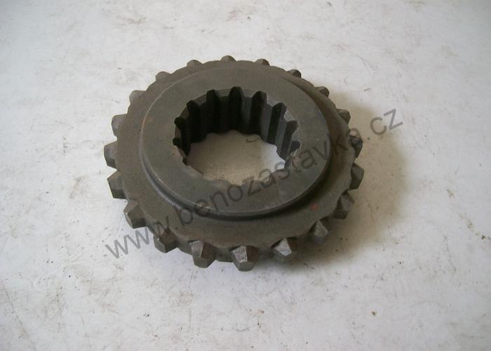 Náboj vývodového hřídele - Zetor URII