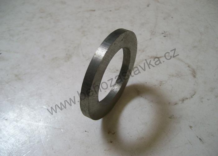 Podložka - Zetor URII