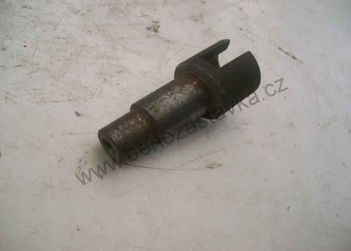 Unášeč II - Zetor URII