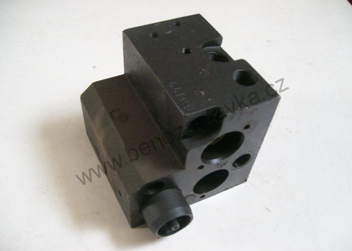 Těleso rozváděče - Zetor URII