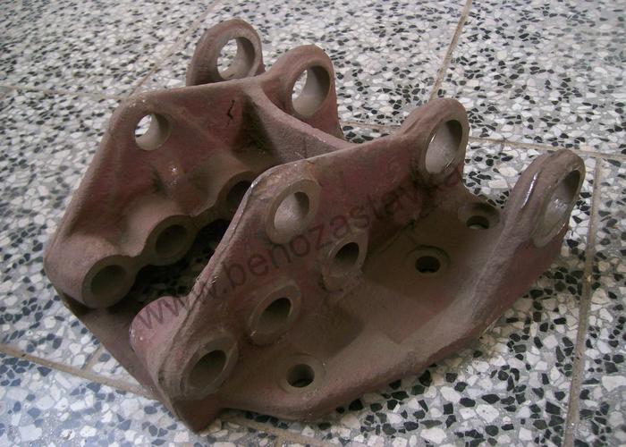 Konzola - Zetor URII