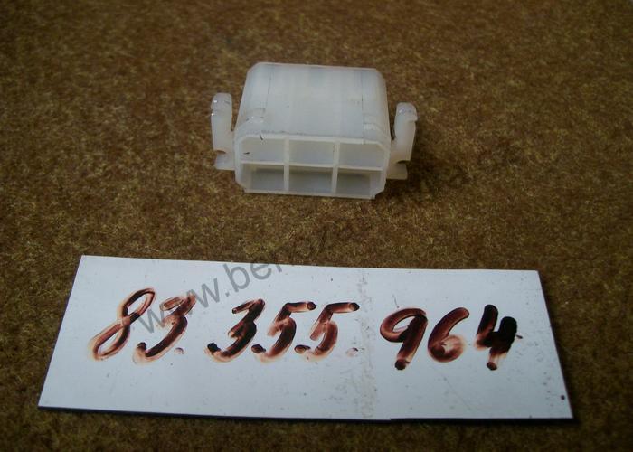 Konektorová zásuvka ON 6-b BN-81/3687-25 - Zetor URII