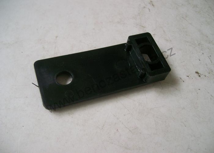 Pružná příchytka - Zetor 