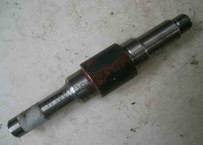 Hřídel - Zetor URII