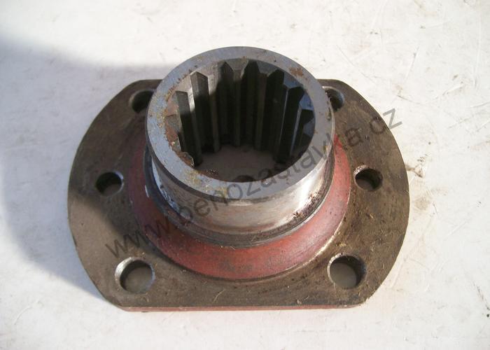 Příruba kloubu - Zetor URII