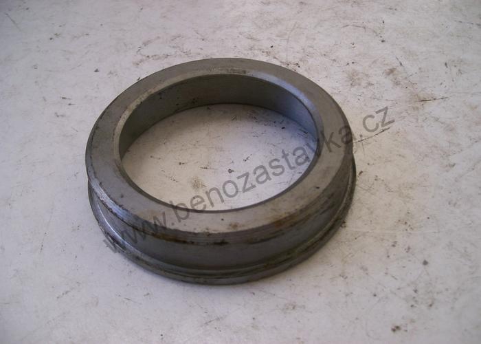Těleso ložiska - Zetor URII