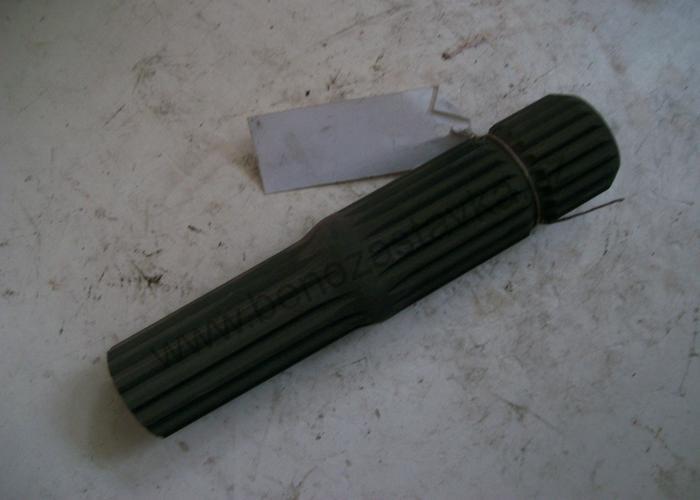 Koncovka vývodového hřídele - Zetor URII