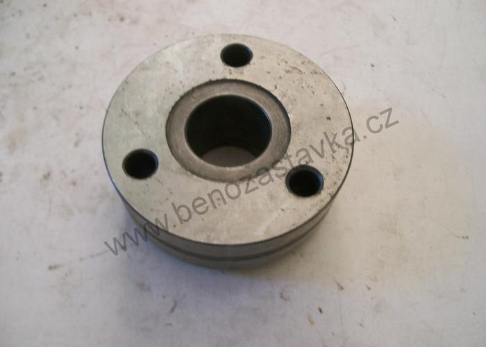 Čep horního vloženého kola - Zetor URII