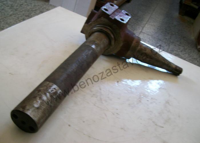 Čep kola levý - Zetor URIII