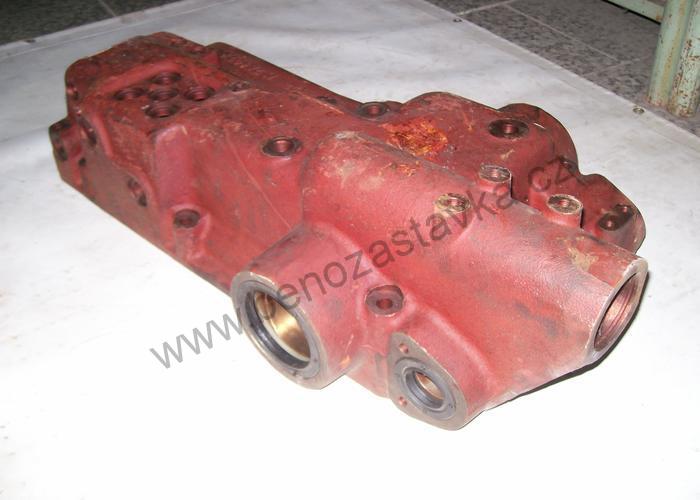 Víko hydrauliky - Zetor URIII