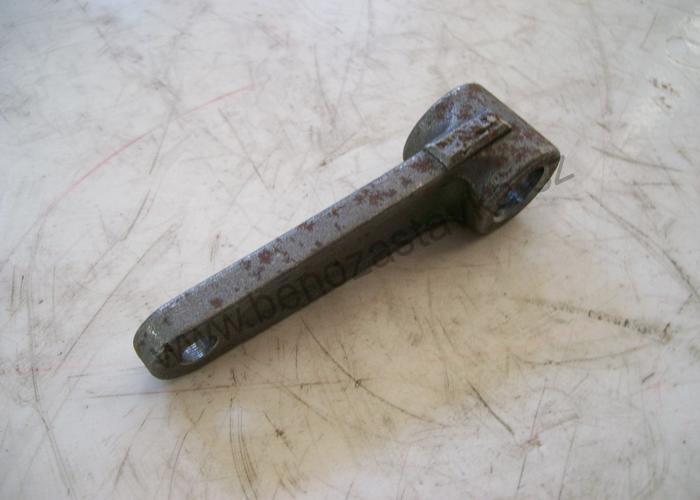 Páka vnějšího okruhu - Zetor URIII