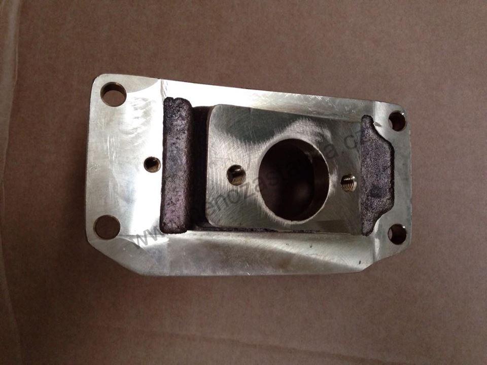 Konzola pedálu spojky - Zetor URI