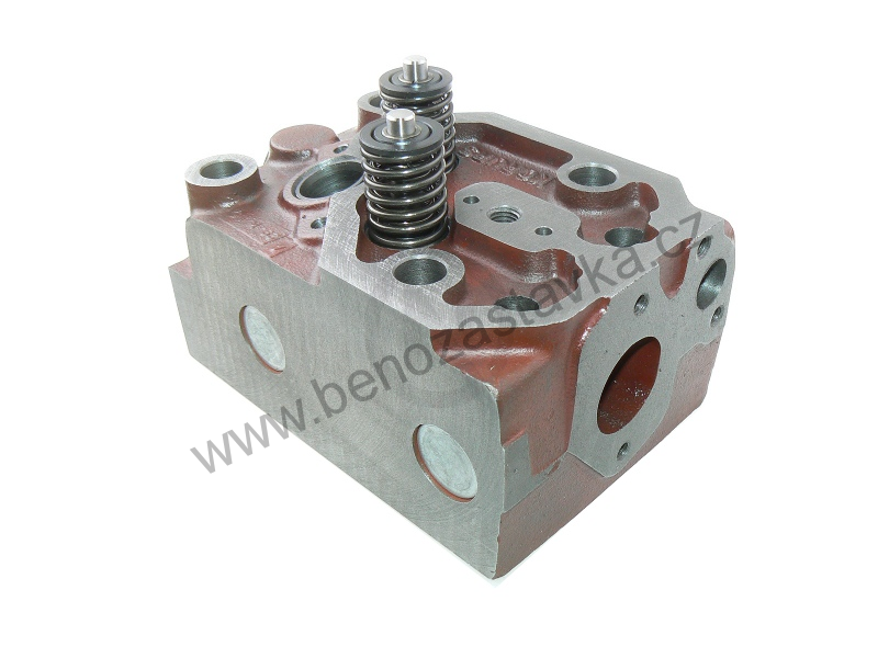 Kompletní hlava válce  Zetor 4911 5011 5211 5245 5213 5243 3320 3340