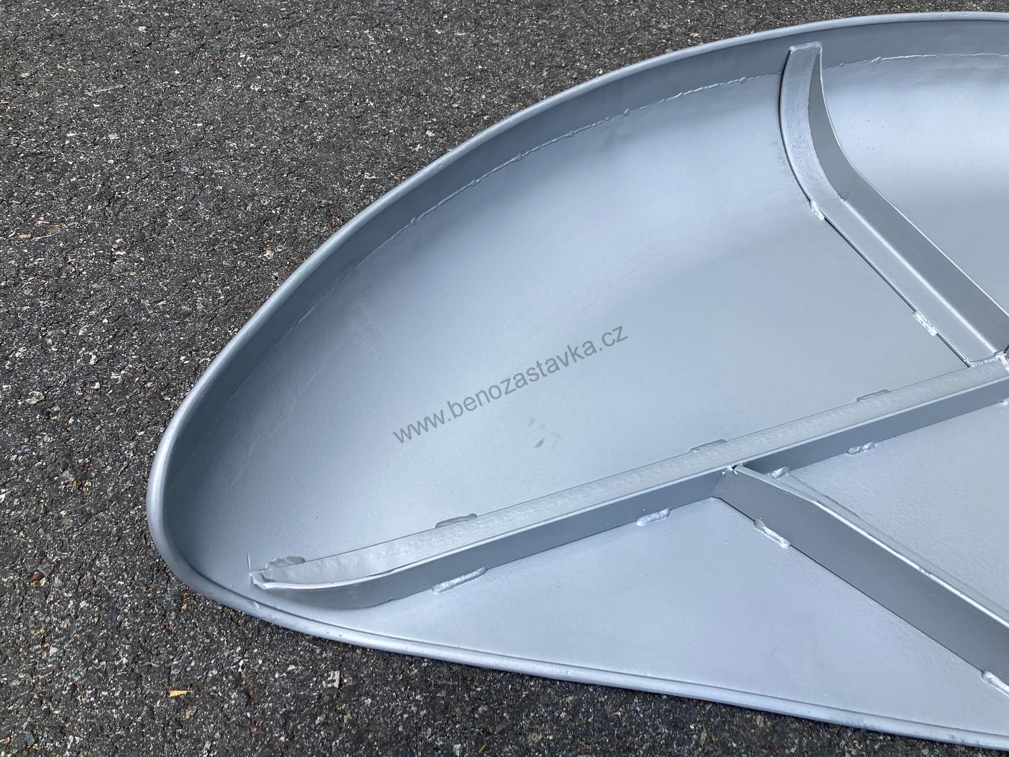 Pravý zadní blatník lízátko - Top kvalita - Zetor 25