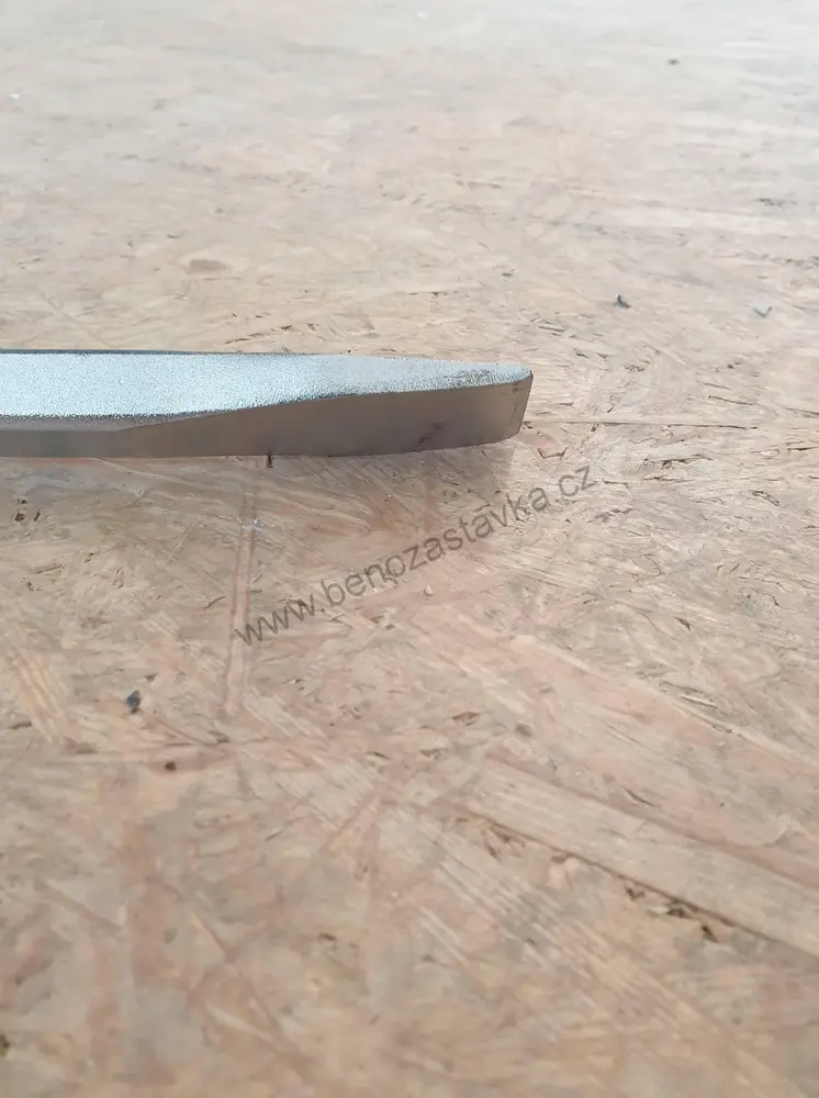 VÝPRODEJ – Páčidlo s rukojetí 910/36mm FERVI