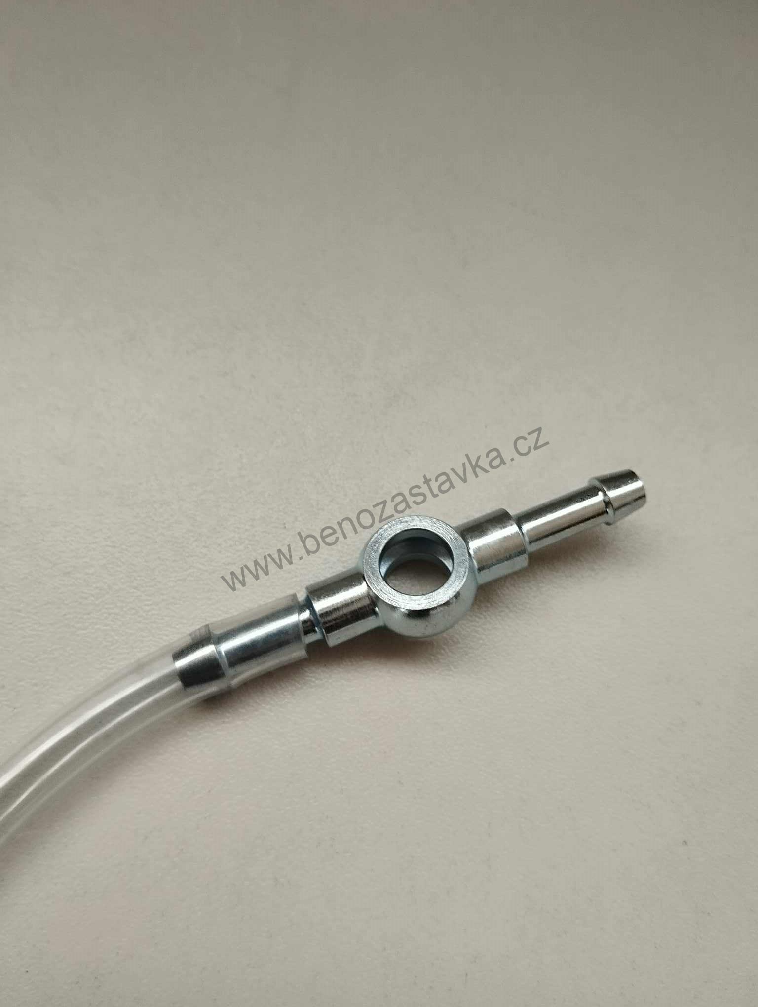 Oko na průtokový šroub M8x1 se dvěma trny 4,5mm