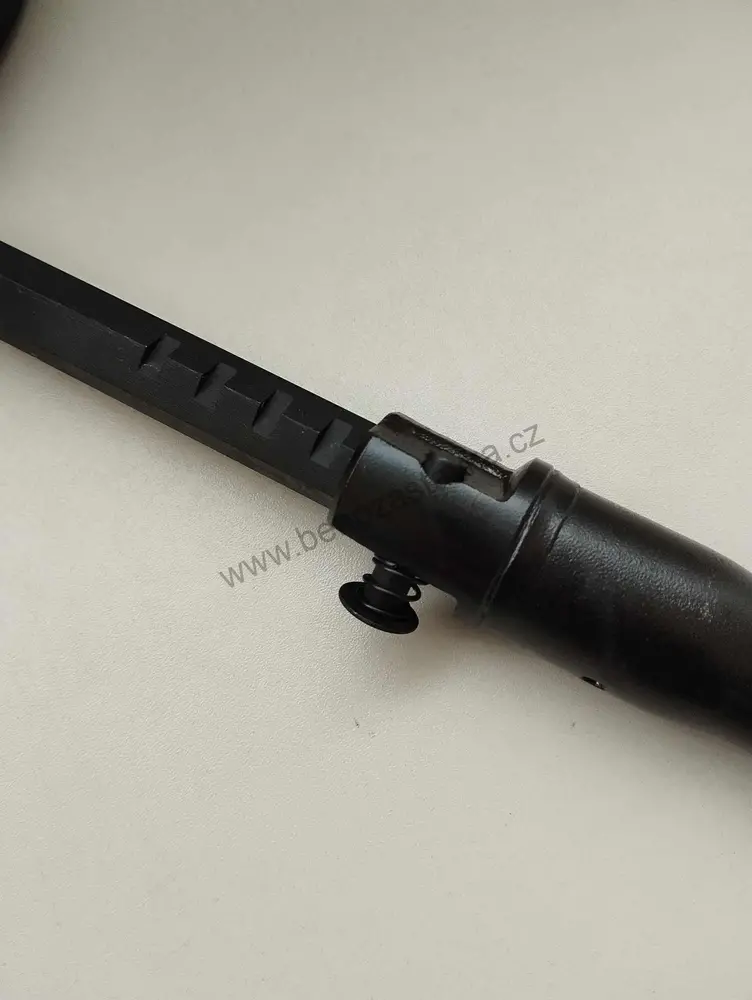 Teleskopické páčidlo s nastavitelnou čelistí, 610-940mm