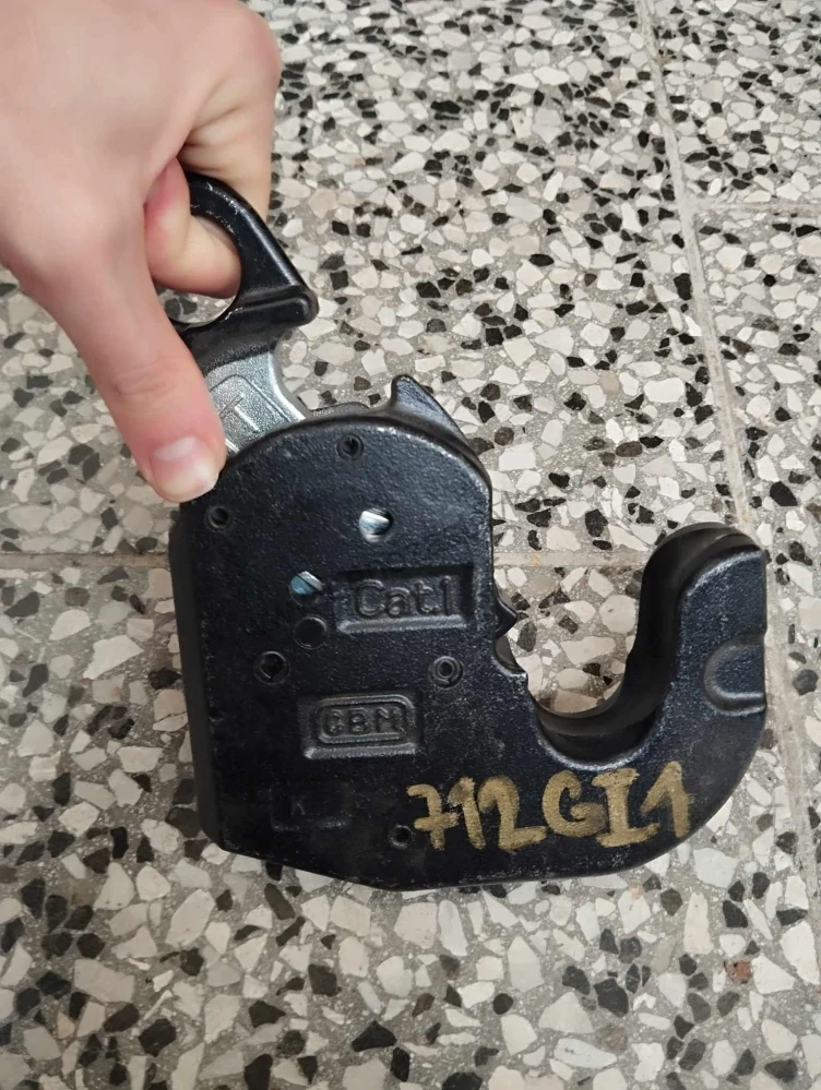 Rychloupínák, Hák spodního závěsu Kat. 1