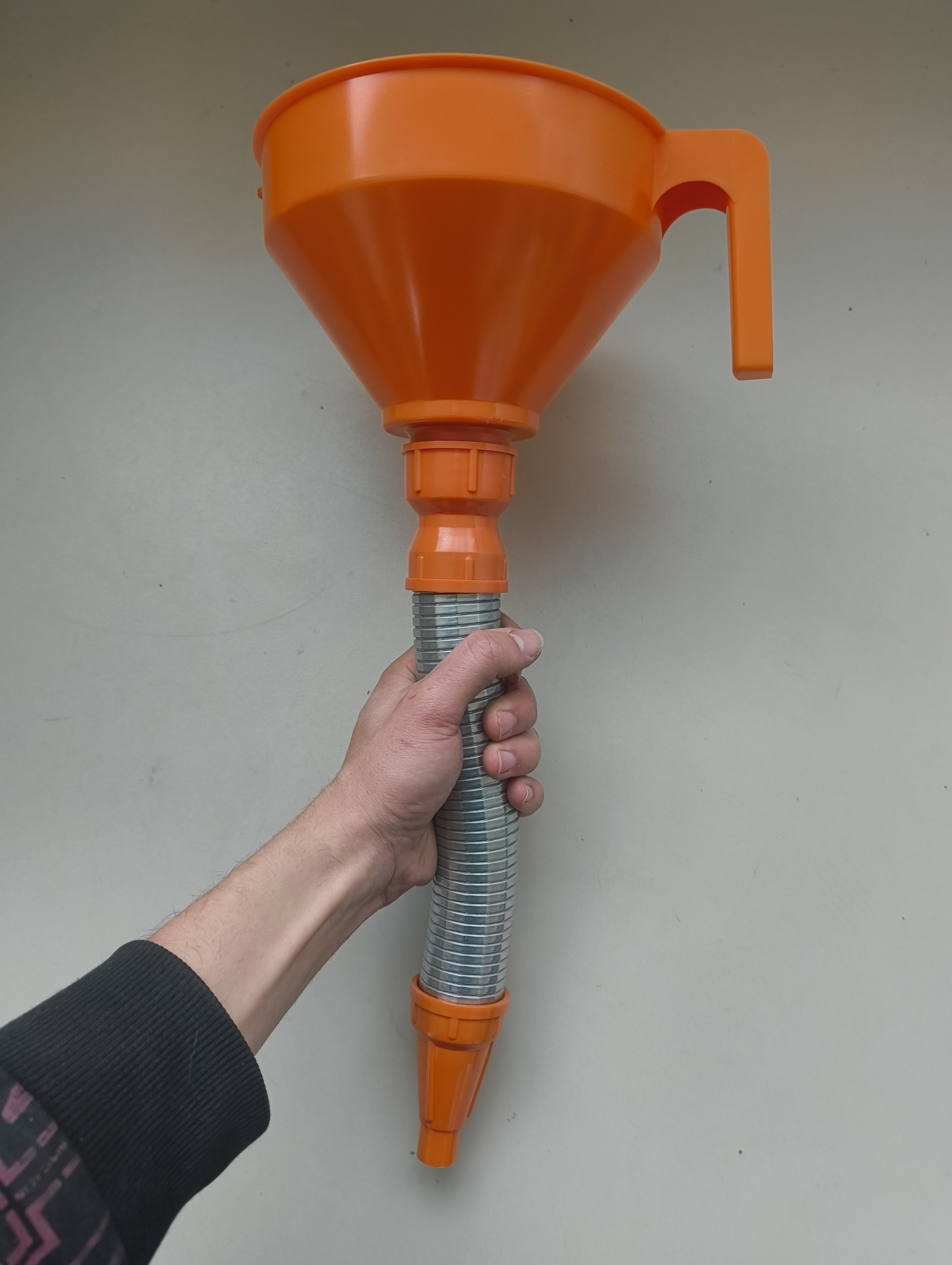 Trychtýř, nálevka 160 mm, ohebná výtoková trubice