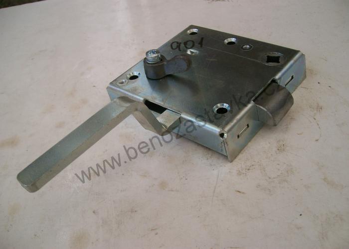 Zámek levý - Zetor URI, URII