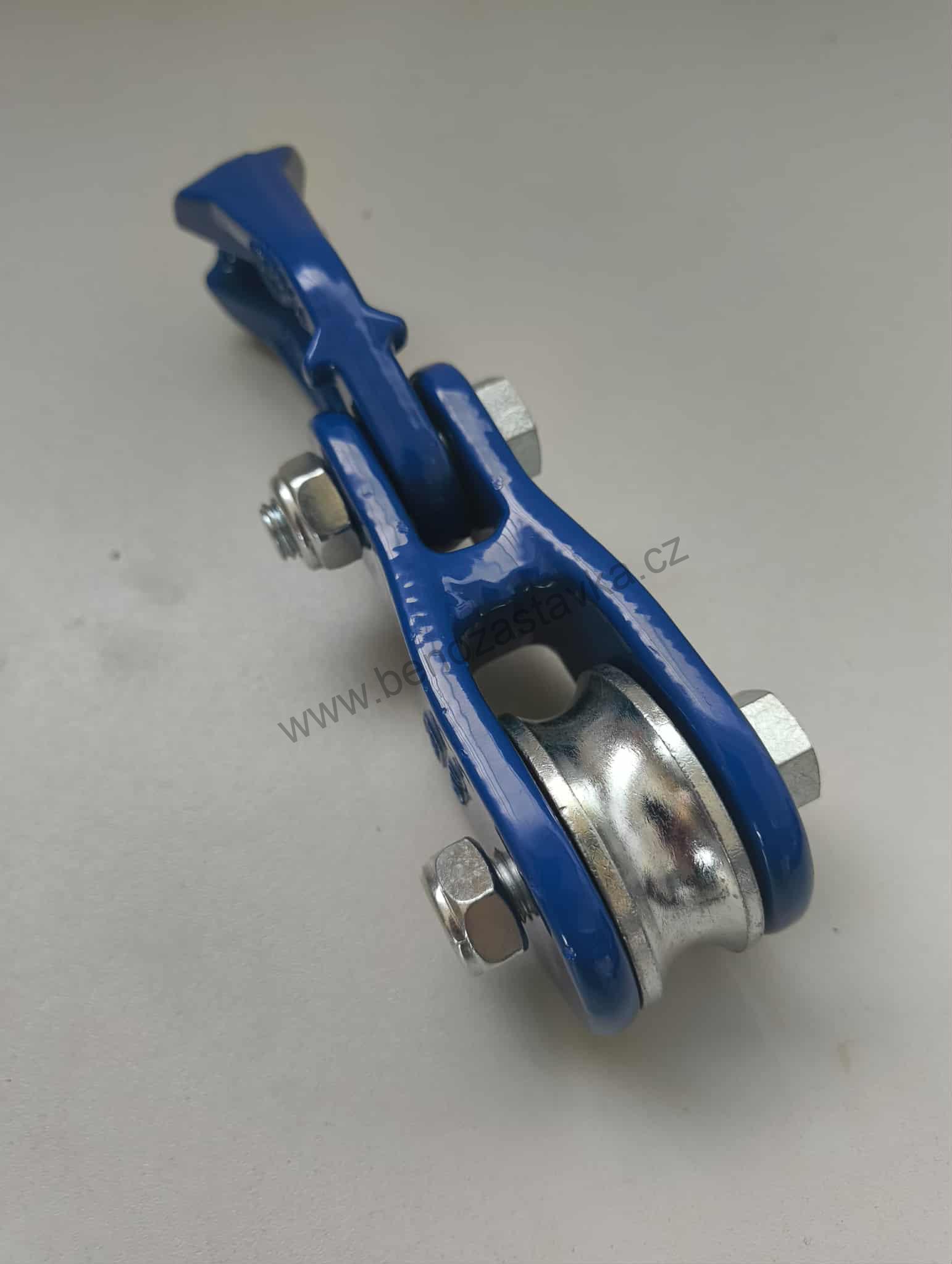 Lanovnice, lanová kladka se zkrácenou sponou