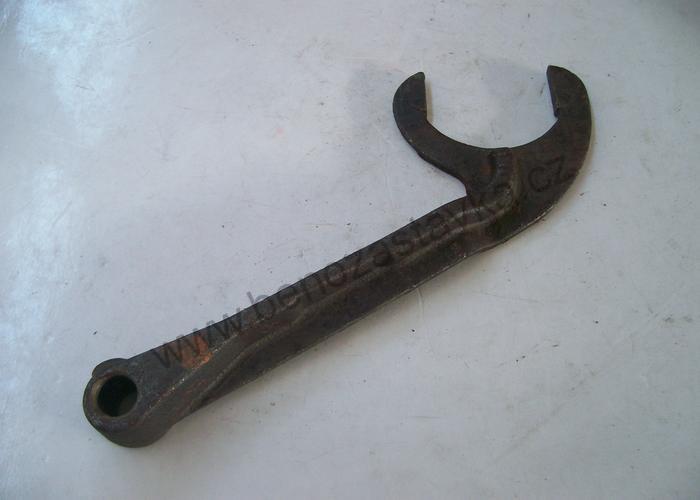 Vidlice vypínání hydrauliky, vlečného vozu - Zetor URI