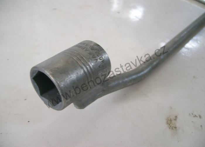 Klíč na přírubu vstřikovacího čerpadla CZ - Zetor