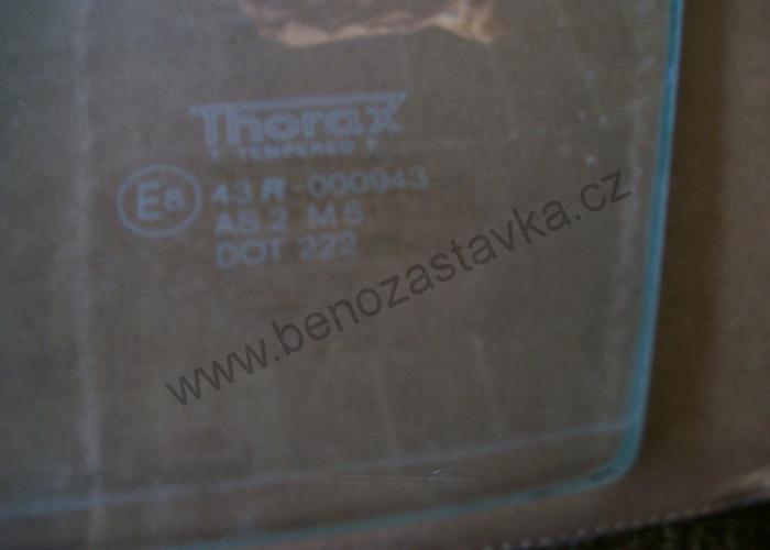 Sklo dveří spodní - Zetor URI