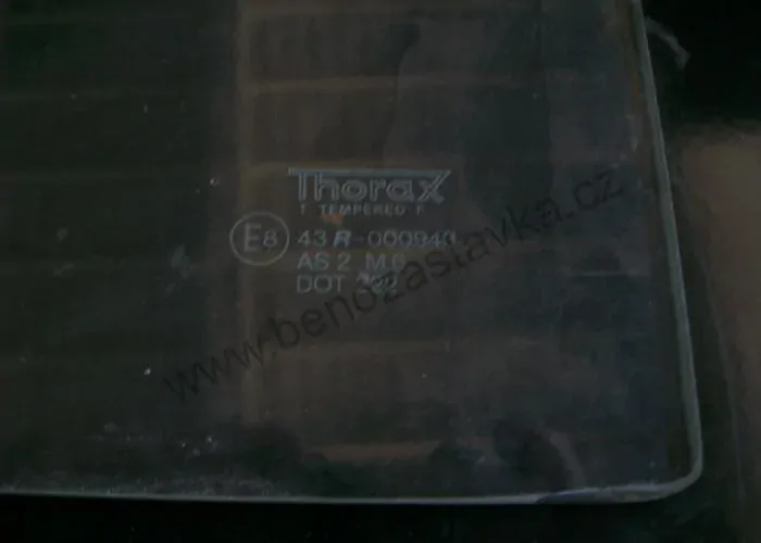 Sklo zadního průhledu - Zetor URII