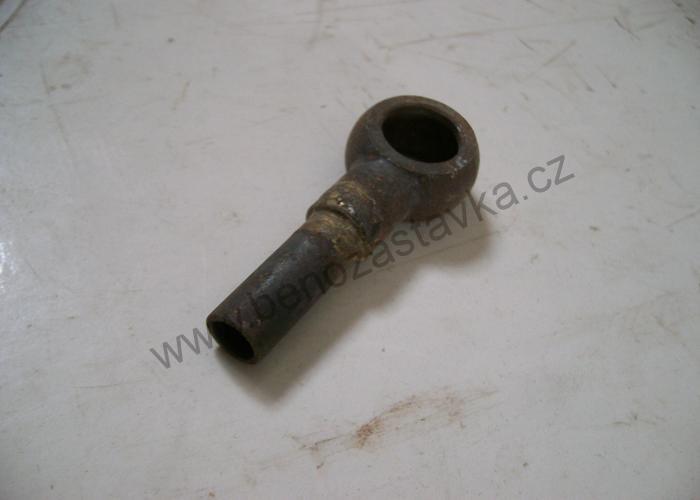 Tubka s přípojkou - Zetor URII