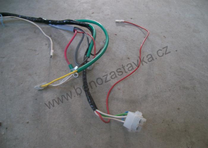 Hlavní kabel - Zetor URI