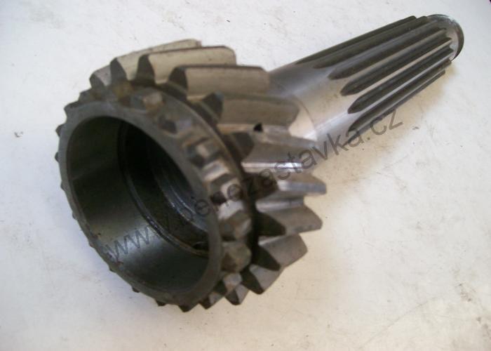 Hnaný hřídel - Zetor URII