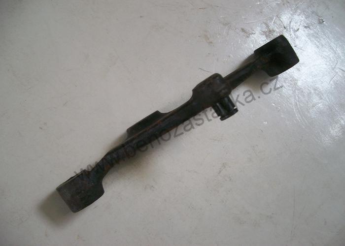 Hlavní páka - Zetor URII