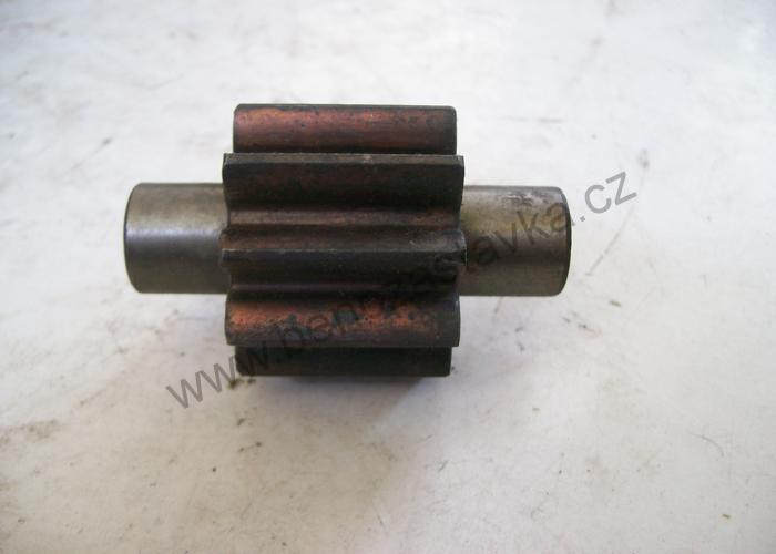 Hnaný hřídel s kolem - Zetor URII