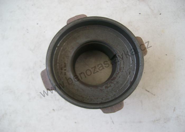 Vysouvací objímka - Zetor URII