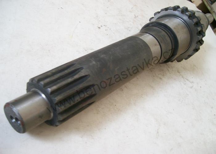 Spodní hřídel - Zetor URII