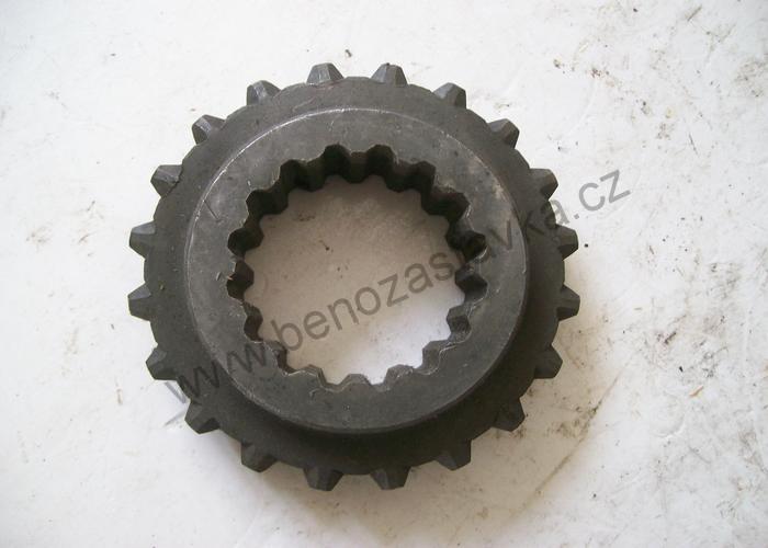 Náboj vývodového hřídele - Zetor URII