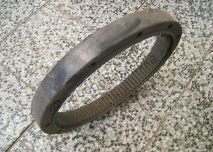 Korunové kolo - Zetor URII