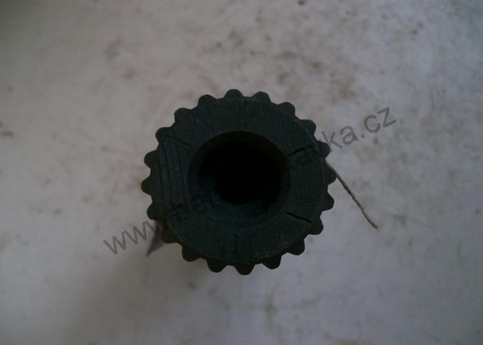 Koncovka vývodového hřídele - Zetor URII