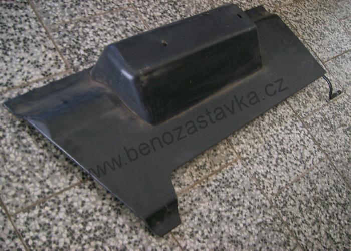 Boční kryt levý, úplný - Zetor URII