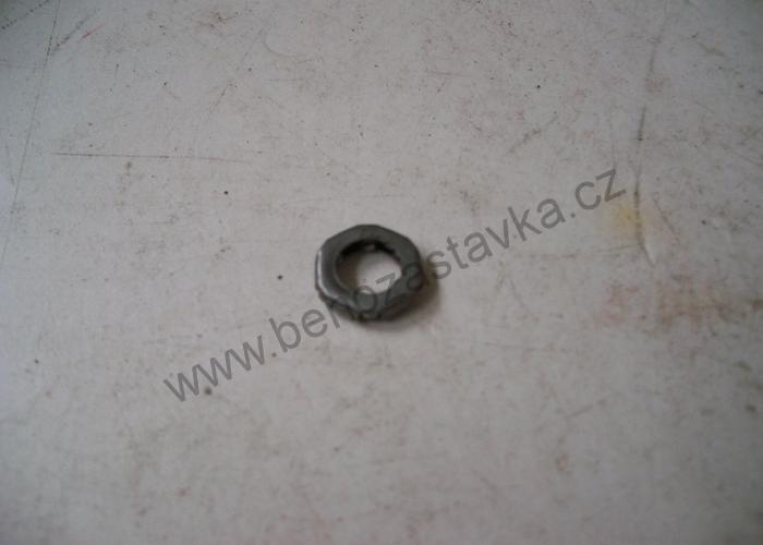 Klec s kuličkami - Zetor URII