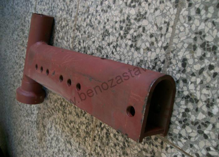 Nástavec pravý - Zetor URIII