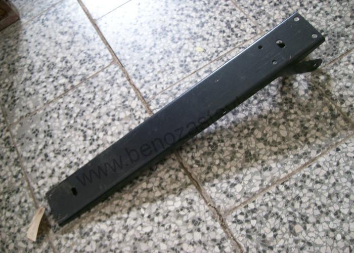 Zadní příčka úplná - Zetor URIII