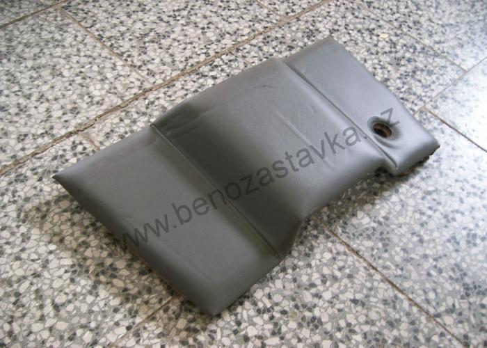 Přední kryt čalouněný - Zetor URIII