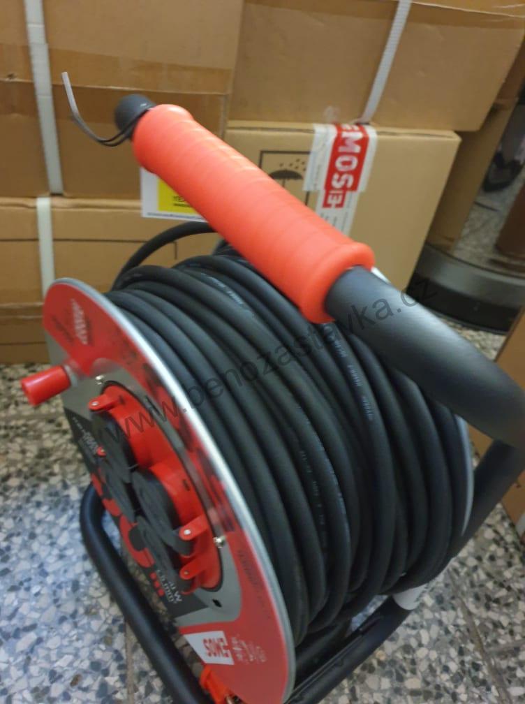 Prodlužovací gumový kabel na bubnu s vypínačem - 4 zásuvky, 50m, 1,5mm2