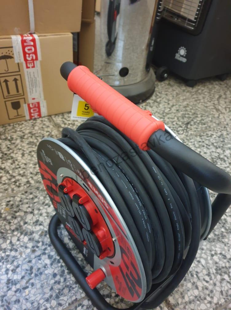 Prodlužovací gumový/neoprénový kabel na bubnu s vypínačem - 4 zásuvky, 40m, 2,5mm2