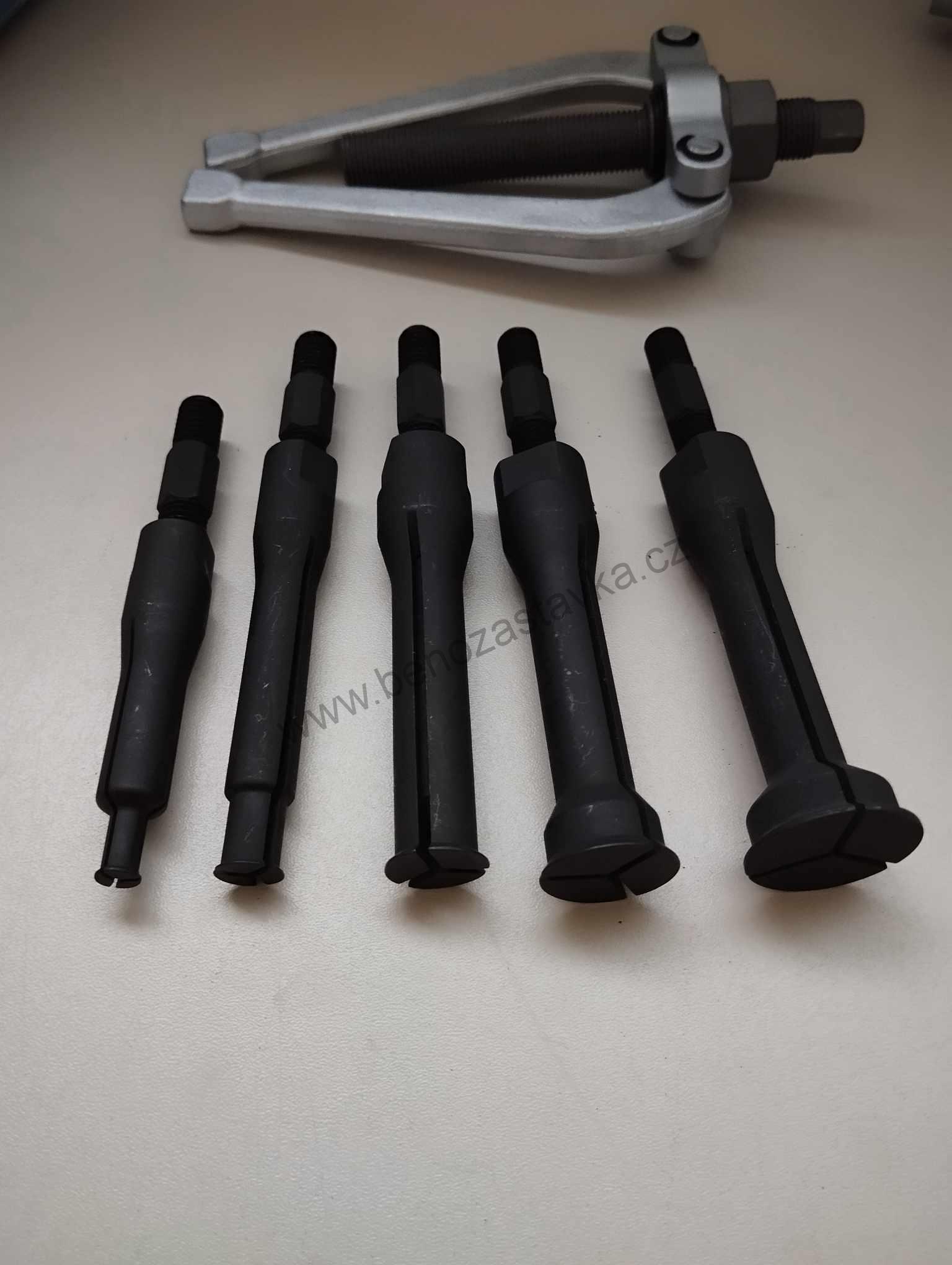 Sada stahováků na ložiska se slepými otvory, 11 ks