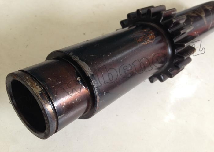 Hřídel nový model - Zetor Super 50