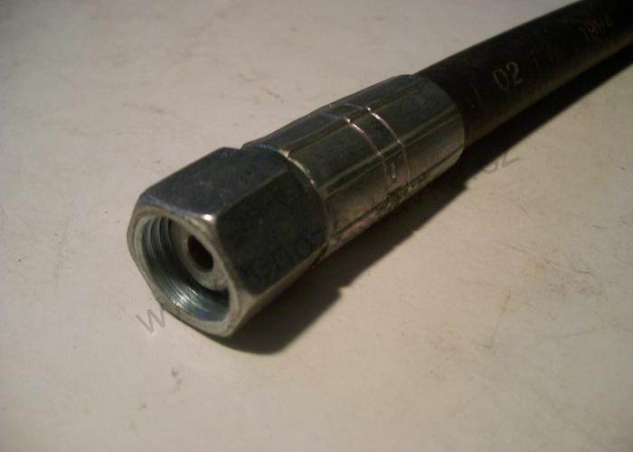 Vysokotlaká hadice s koncovkami - Zetor URI