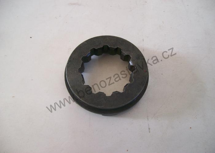 Přesouvací objímka - Zetor